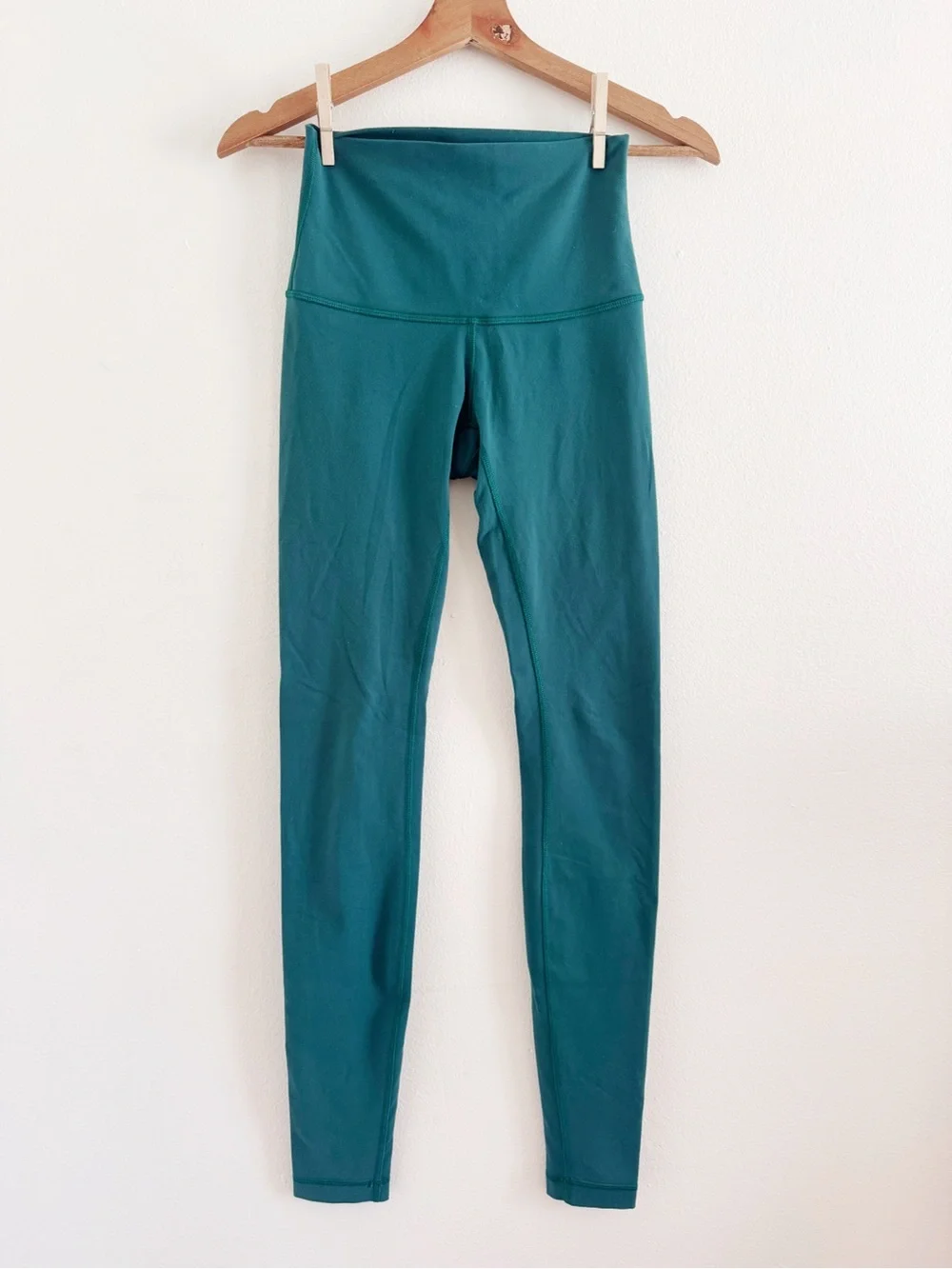 Lululemon High-Rise Deep Teal Leggings size 4